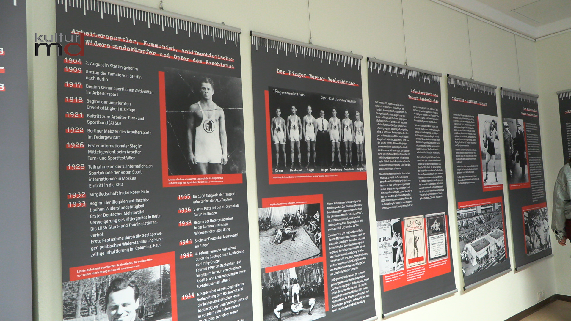 10.11.25 Ausstellung Werner Seelenbinder in der Stadtbibliothek